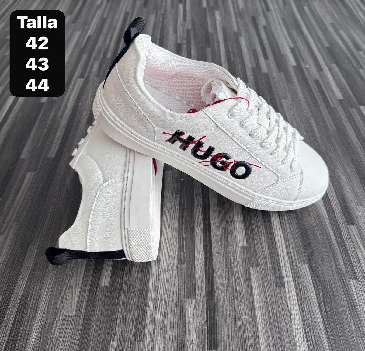 Hugo Boss Blanco Doble letra