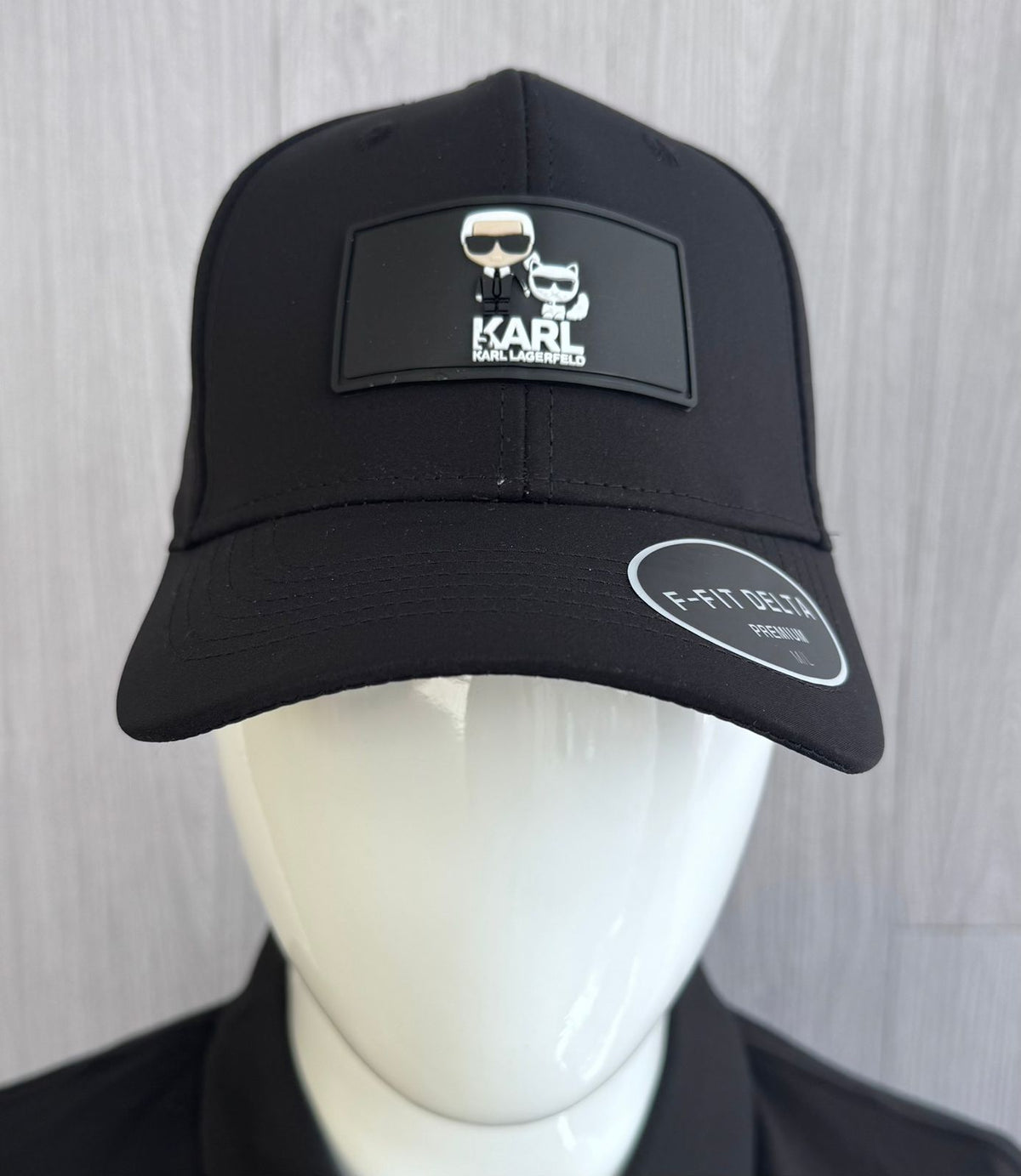 GORRA KARL