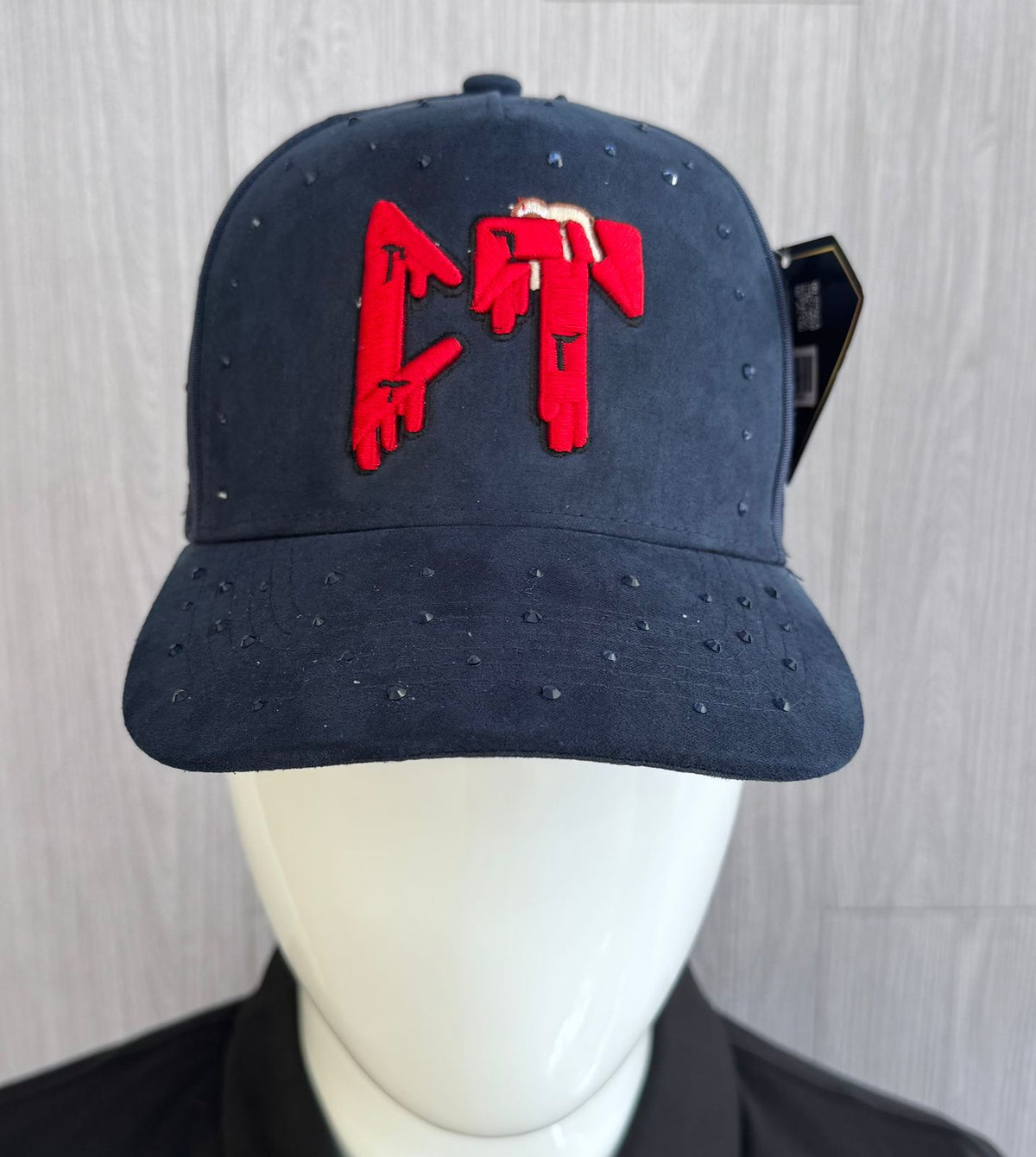 GORRA MALLA LV  DISTINTOS ESTILOS